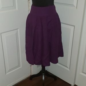 Karen Kane 26" Skirt, Large